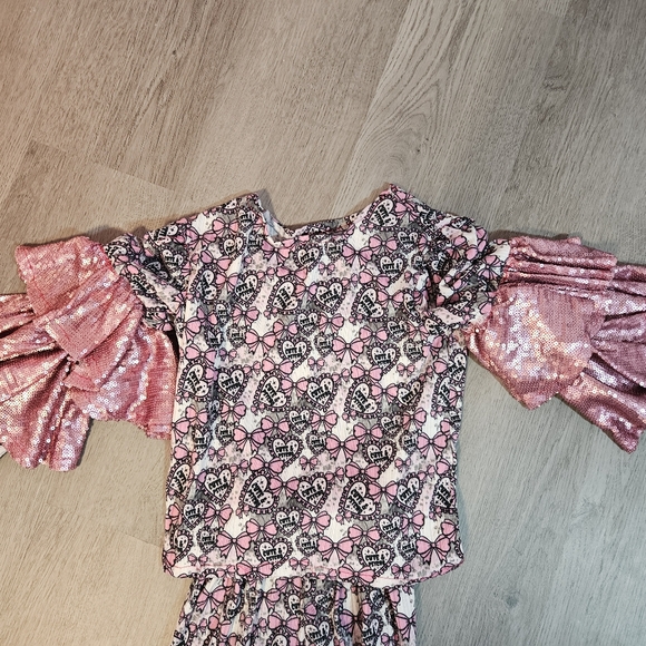 Beautiful handmade pink top heart sequin bell bottom ruffle outfit - Picture 7 of 7